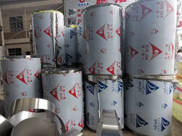 不銹鋼圓管-全自動焊接以及全自動卷圓焊縫美麗